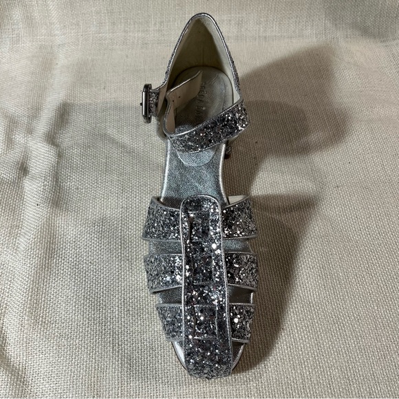 Freda Salvador Fisherman Midheel Sandal Silver NIB - Picture 3 of 9